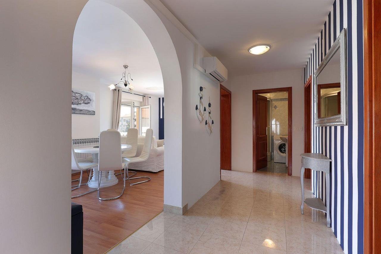 Moro Apartment