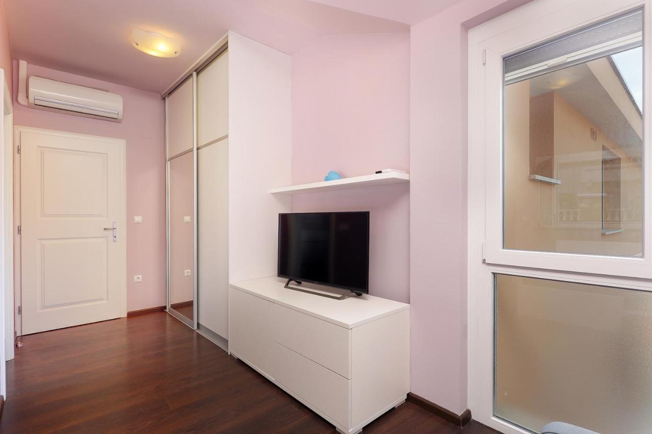 Apartment Moro *