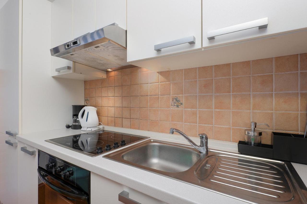 Moro Apartment